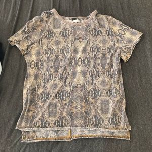 FREE PEOPLE-snake skin tee